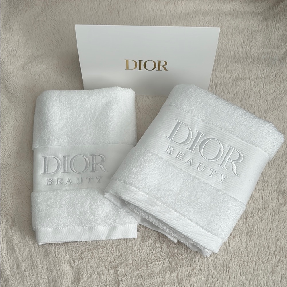 Dior Beauty White Towels set